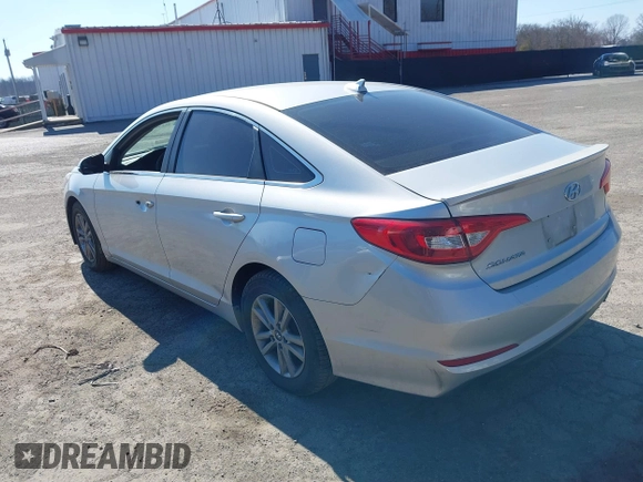 2015 Hyundai Sonata SE z VIN 5NPE24AF0FH161034, wystawiony jako IAAI lot #41640925 z przebiegiem 223 268 mil mil oraz . Historia ofert i sprzedaży dostępna na DreamBid. Obrazek 3.