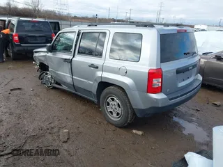 2017 Jeep Patriot Sport with VIN 1C4NJPBA5HD209935, listed as a IAAI auction lot 41522830 with 58,724 mi miles. Bid and sale history available at carsss.com. Image 3.