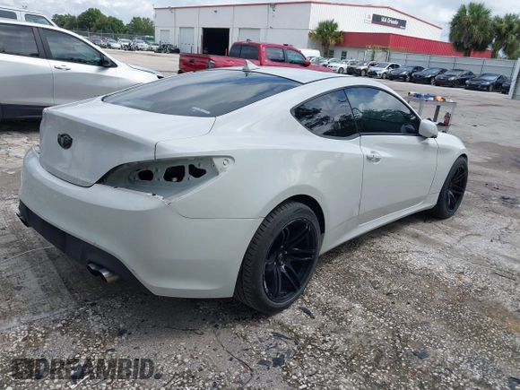 2013 Hyundai Genesis Coupe R-Spec with VIN KMHHT6KD0DU090273, listed as a IAAI auction lot 41304908 with 177,650 mi miles and . Bid and sale history available at DreamBid. Image 4.