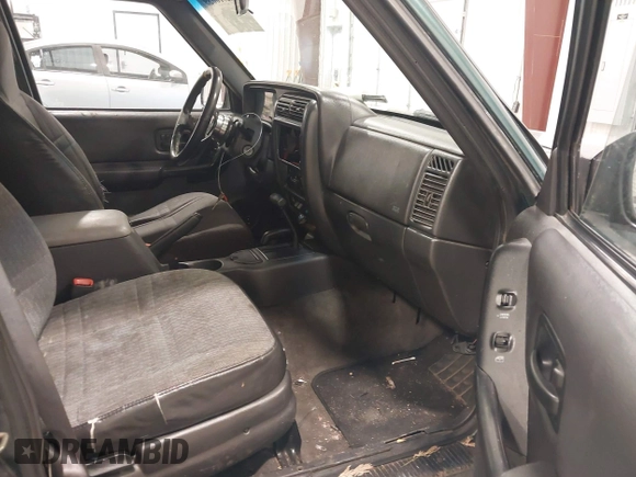 2000 Jeep Cherokee with VIN 1J4FF48SXYL116106, listed as a IAAI auction lot 42610059 with 191,513 mi miles and . Bid and sale history available at DreamBid. Image 5.