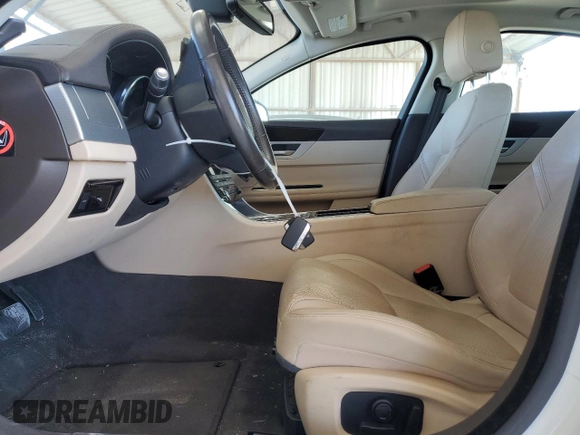 2016 Jaguar XF 35t Prestige with VIN SAJBE4BV9GCY02678, listed as a Copart auction lot 46582545 with 49,529 mi miles and Salvage Title. Bid and sale history available at carsss.com. Image 7.