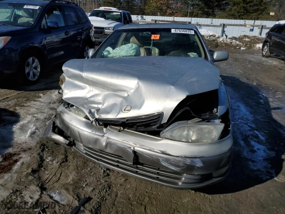 1999 Lexus ES 300 Luxury Sport Sdn with VIN JT8BF28G6X5074118, listed as a Copart auction lot 87656035 with 206,190 mi miles and Salvage Title. Bid and sale history available at carsss.com. Image 5.