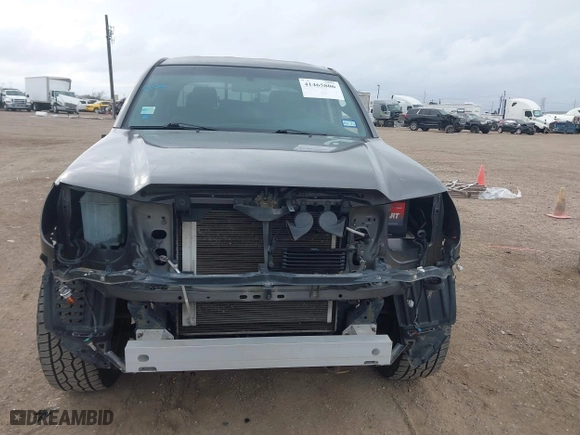2013 Toyota Tacoma PreRunner with VIN 5TFJU4GN4DX039706, listed as a IAAI auction lot 41465806 with 126,322 mi miles. Bid and sale history available at carsss.com. Image 13.