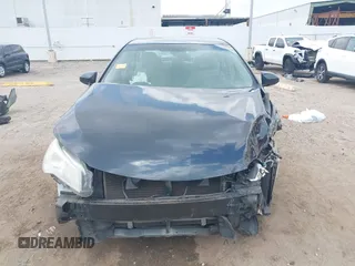 2016 Toyota Camry XLE with VIN 4T4BF1FK6GR546618, listed as a IAAI auction lot 41948177 with 173,083 mi miles. Bid and sale history available at carsss.com. Image 13.