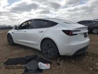 2025 Tesla Model 3 Long Range z VIN 5YJ3E1EA0SF903551, wystawiony jako Copart lot #49811045 z przebiegiem Nie podano mil oraz Szkoda całkowita • Salvage title. Historia ofert i sprzedaży dostępna na DreamBid. Obrazek 2.