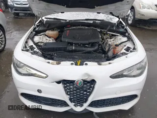 2017 Alfa Romeo Giulia with VIN ZARFAEBN5H7540188, listed as a IAAI auction lot 41619098 with 106,512 mi miles. Bid and sale history available at carsss.com. Image 10.