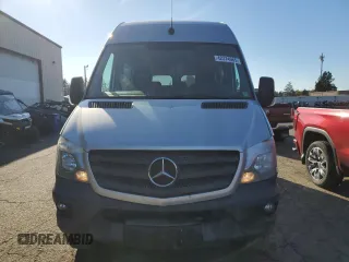2018 Mercedes-Benz Sprinter with VIN WD4FE7CD5JP631179, listed as a Copart auction lot 42374965 with 49,000 mi miles and Salvage Title. Bid and sale history available at DreamBid. Image 5.
