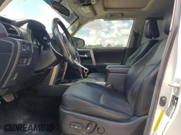 2014 Toyota 4Runner SR5 z VIN JTEZU5JR7E5082417, wystawiony jako Copart lot #56503895 z przebiegiem 256 355 mil mil oraz Szkoda całkowita • Salvage title. Historia ofert i sprzedaży dostępna na DreamBid. Obrazek 7.