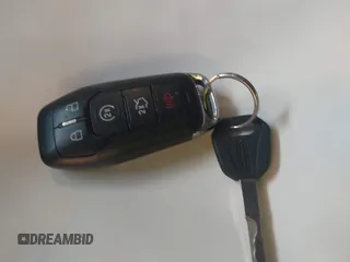 2016 Lincoln MKZ с VIN 3LN6L2G97GR609478, выставлен на аукционе IAAI как лот 42776065 с пробегом 181 523 миль миль и . История ставок и продаж доступна на DreamBid. Изображение 11.