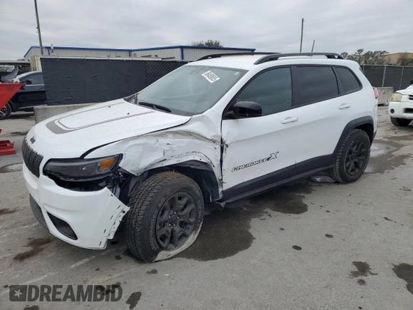 2022 Jeep Cherokee X with VIN 1C4PJMCX8ND522502, listed as a Copart auction lot 88458605 with 16,671 mi miles and Salvage Title. Bid and sale history available at carsss.com. Image 1.