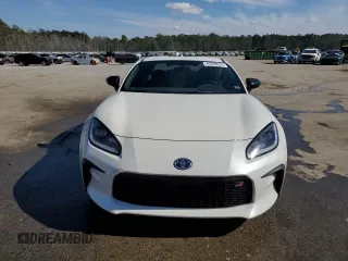 2023 Toyota GR86 Premium with VIN JF1ZNBF13P8764107, listed as a Copart auction lot 45638935 with 2,715 mi miles and Clean Title. Bid and sale history available at carsss.com. Image 5.