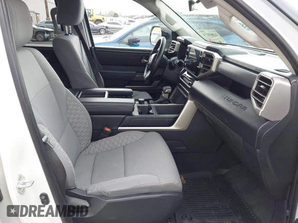 2022 Toyota Tundra 2WD SR5 with VIN 5TFLA5AB5NX011470, listed as a IAAI auction lot 41869074 with 48,488 mi miles. Bid and sale history available at carsss.com. Image 5.