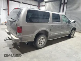 2003 Ford Excursion Limited z VIN 1FMSU43P93EC24089, wystawiony jako Copart lot #82779674 z przebiegiem 273 947 mil mil oraz Czysty tytuł • Clean title. Historia ofert i sprzedaży dostępna na DreamBid. Obrazek 3.