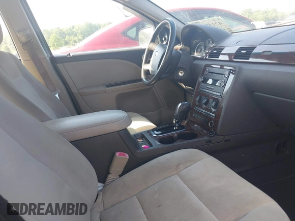 2008 Ford Taurus SEL with VIN 1FAHP24W48G125035, listed as a IAAI auction lot 42149505 with 201,502 mi miles. Bid and sale history available at carsss.com. Image 5.