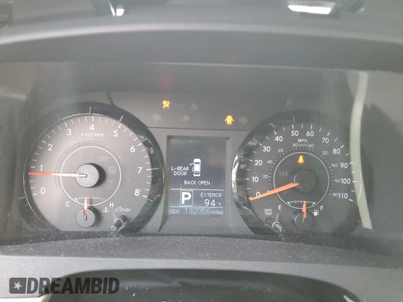2015 Toyota Sienna LE AAS with VIN 5TDKK3DC1FS660904, listed as a Copart auction lot 61418275 with 132,056 mi miles and Salvage title. Bid and sale history available at DreamBid. Image 9.