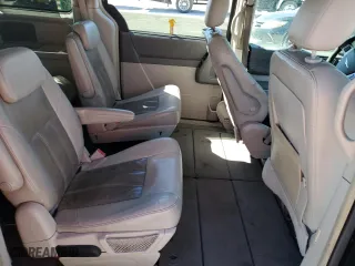 2008 Chrysler Town & Country Touring with VIN 2A8HR54P88R104131, listed as a Copart auction lot 50081025 with 187,358 mi miles and Salvage Title. Bid and sale history available at carsss.com. Image 11.