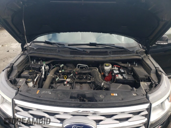 2019 Ford Explorer Limited with VIN 1FM5K8FH0KGA17513, listed as a Copart auction lot 52020195 with 102,481 mi miles and Salvage Title. Bid and sale history available at carsss.com. Image 12.