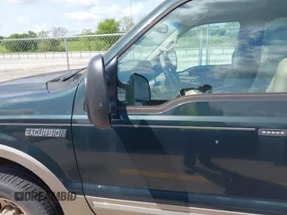 2002 Ford Excursion Limited с VIN 1FMNU43S42ED22009, выставлен на аукционе IAAI как лот 42850001 с пробегом 132 395 миль миль и . История ставок и продаж доступна на DreamBid. Изображение 18.