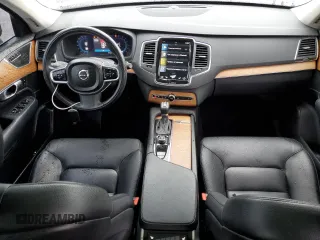 2022 Volvo XC90 Momentum z VIN YV4102PK0N1786405, wystawiony jako Copart lot #48247415 z przebiegiem 52 790 mil mil oraz Szkoda całkowita • Salvage title. Historia ofert i sprzedaży dostępna na DreamBid. Obrazek 8.