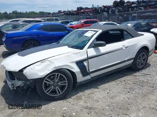 2012 Ford Mustang V6 с VIN 1ZVBP8EM6C5235229, выставлен на аукционе IAAI как лот 42454424 с пробегом 188 763 миль миль и . История ставок и продаж доступна на DreamBid. Изображение 2.
