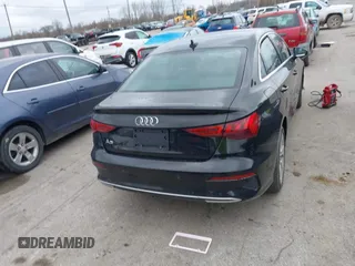 2023 Audi A3 Premium z VIN WAUAUDGY4PA122471, wystawiony jako IAAI lot #41988335 z przebiegiem 11 848 mil mil oraz . Historia ofert i sprzedaży dostępna na DreamBid. Obrazek 16.