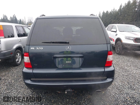 2002 Mercedes-Benz M 320/430/500 z VIN 4JGAB54E72A296354, wystawiony jako IAAI lot #41277897 z przebiegiem 101 842 mil mil oraz . Historia ofert i sprzedaży dostępna na DreamBid. Obrazek 16.