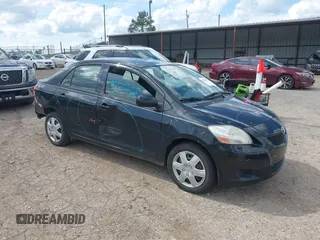 2012 Toyota Yaris z VIN JTDBT4K39CL031331, wystawiony jako IAAI lot #42150074 z przebiegiem 165 182 mil mil oraz . Historia ofert i sprzedaży dostępna na DreamBid. Obrazek 1.