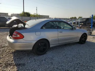 2005 Mercedes-Benz CLK 320 with VIN WDBTJ65J95F147662, listed as a Copart auction lot 65940304 with 1,523 mi miles and Salvage Title. Bid and sale history available at carsss.com. Image 3.