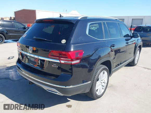 2018 Volkswagen Atlas SEL Premium with VIN 1V2NR2CA3JC542820, listed as a IAAI auction lot 41771245 with 68,462 mi miles and . Bid and sale history available at DreamBid. Image 4.