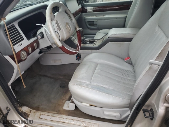 2004 Lincoln Aviator Luxury with VIN 5LMEU88H64ZJ43791, listed as a Copart auction lot 44584045 with 0 mi miles and Clean Title. Bid and sale history available at carsss.com. Image 7.