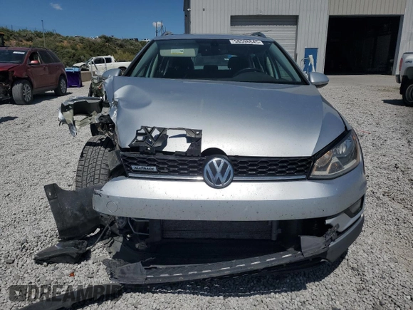 2017 Volkswagen Golf S with VIN 3VWH17AU5HM519139, listed as a Copart auction lot 58598645 with 79,051 mi miles and Salvage title. Bid and sale history available at DreamBid. Image 5.
