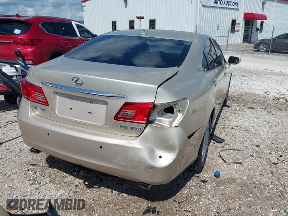 2010 Lexus ES 330 with VIN JTHBK1EG4A2390829, listed as a IAAI auction lot 42120535 with 111,764 mi miles and . Bid and sale history available at DreamBid. Image 4.