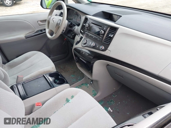 2011 Toyota Sienna LE AAS with VIN 5TDKK3DC3BS034894, listed as a IAAI auction lot 41983614 with 217,308 mi miles. Bid and sale history available at carsss.com. Image 5.