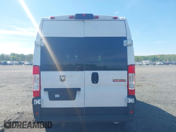 2021 Ram ProMaster Cargo with VIN 3C6LRVBG5ME527045, listed as a IAAI auction lot 42085297 with 27,399 mi miles. Bid and sale history available at carsss.com. Image 16.