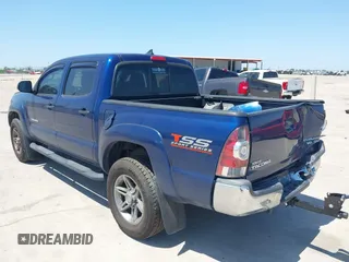 2014 Toyota Tacoma PreRunner with VIN 3TMJU4GN8EM157541, listed as a IAAI auction lot 41998374 with 113,830 mi miles. Bid and sale history available at carsss.com. Image 3.