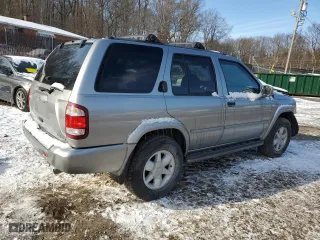 2001 Nissan Pathfinder SE with VIN JN8DR09Y61W612433, listed as a Copart auction lot 89062135 with 81,392 mi miles and Salvage Title. Bid and sale history available at carsss.com. Image 3.