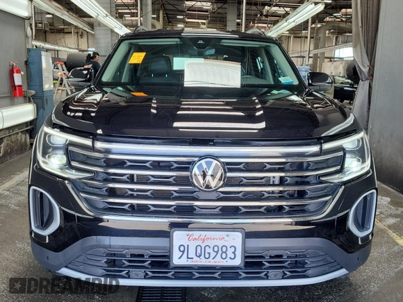 2024 Volkswagen Atlas SE with VIN 1V2HR2CA7RC565297, listed as a IAAI auction lot 42844488 with 24,398 mi miles and . Bid and sale history available at DreamBid. Image 23.