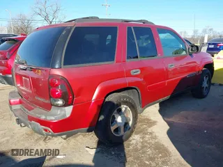 2003 Chevrolet TrailBlazer LS with VIN 1GNDS13S532364347, listed as a IAAI auction lot 41387978 with 174,342 mi miles. Bid and sale history available at carsss.com. Image 4.