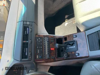 1992 Mercedes-Benz 500 z VIN WDBFA66EXNF052820, wystawiony jako Copart lot #55408835 z przebiegiem 113 571 mil mil oraz Tytuł czysty. Historia ofert i sprzedaży dostępna na DreamBid. Obrazek 9.