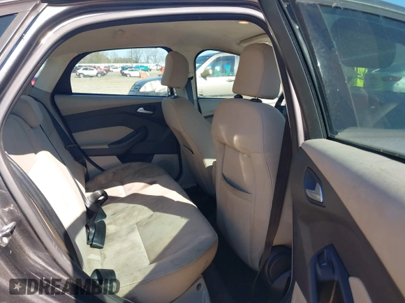 2016 Ford Focus SE with VIN 1FADP3F20GL279617, listed as a IAAI auction lot 41889794 with 155,866 mi miles. Bid and sale history available at carsss.com. Image 8.