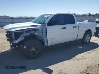 2021 Ram 1500 Tradesman z VIN 1C6RRFCG1MN737877, wystawiony jako Copart lot #48950945 z przebiegiem 96 118 mil mil oraz Szkoda całkowita • Salvage title. Historia ofert i sprzedaży dostępna na DreamBid. Obrazek 1.