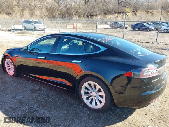 2016 Tesla Model S 90D with VIN 5YJSA1E22GF174301, listed as a IAAI auction lot 38867108 with 60,715 mi miles and . Bid and sale history available at DreamBid. Image 3.