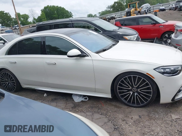 2023 Mercedes-Benz S 580 with VIN W1K6G7GBXPA184878, listed as a IAAI auction lot 42169511 with 12,496 mi miles and . Bid and sale history available at DreamBid. Image 13.
