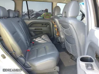 2007 Honda Pilot EX-L with VIN 5FNYF28617B036992, listed as a IAAI auction lot 41861449 with 159,439 mi miles. Bid and sale history available at carsss.com. Image 8.