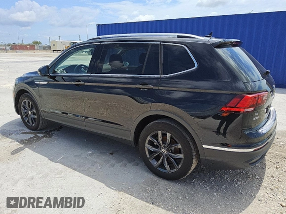 2024 Volkswagen Tiguan SE with VIN 3VVNB7AXXRM074896, listed as a Copart auction lot 52645015 with 13,872 mi miles and Clean title. Bid and sale history available at DreamBid. Image 2.