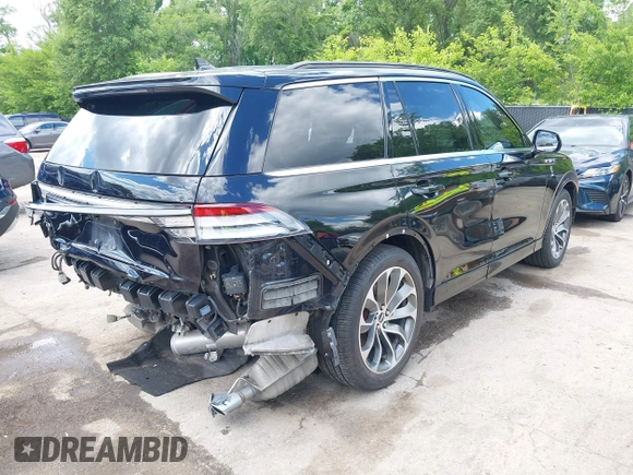 2020 Lincoln Aviator Grand Touring with VIN 5LMYJ8XY2LGL35999, listed as a IAAI auction lot 42344715 with 54,449 mi miles and . Bid and sale history available at DreamBid. Image 4.