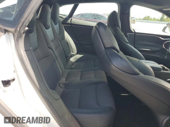 2018 Tesla Model S 75D with VIN 5YJSA1E26JF292682, listed as a Copart auction lot 62767065 with 101,433 mi miles and Salvage title. Bid and sale history available at DreamBid. Image 10.