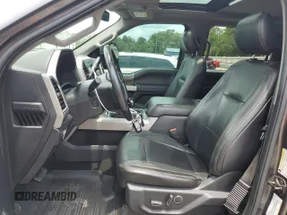 2018 Ford F-350 XL z VIN 1FT8W3BT6JEB03440, wystawiony jako Copart lot #57437345 z przebiegiem 133 485 mil mil oraz Tytuł czysty. Historia ofert i sprzedaży dostępna na DreamBid. Obrazek 7.