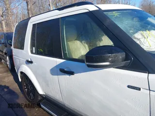 2016 Land Rover LR4 HSE with VIN SALAG2V68GA800308, listed as a IAAI auction lot 41307574 with 97,370 mi miles and . Bid and sale history available at DreamBid. Image 14.