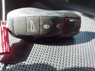 2014 Porsche Cayenne Diesel с VIN WP1AF2A22ELA34301, выставлен на аукционе IAAI как лот 42749071 с пробегом 126 593 миль миль и . История ставок и продаж доступна на DreamBid. Изображение 11.